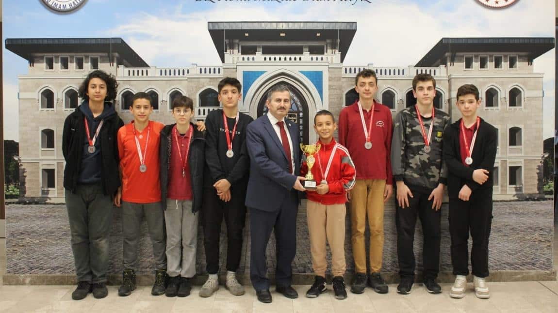 Fatih Belediyesi Suriçi Voleybol Turnuvası Yıldızlar ve Küçükler Kategorisinde İlçe İkincisi Olduk