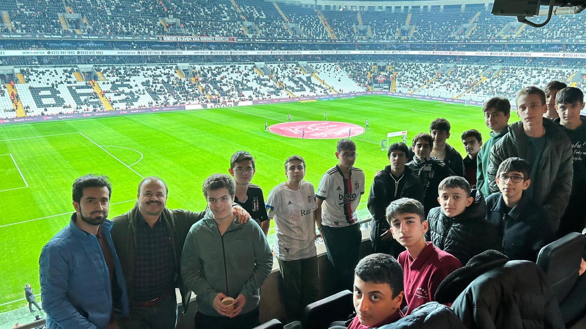 Aralık Ayının En Temiz Sınıfı  Seçilen Hazırlık- D Sınıfı Ödül Olarak Beşiktaş-Kasımpaşa Maçına Götürüldü