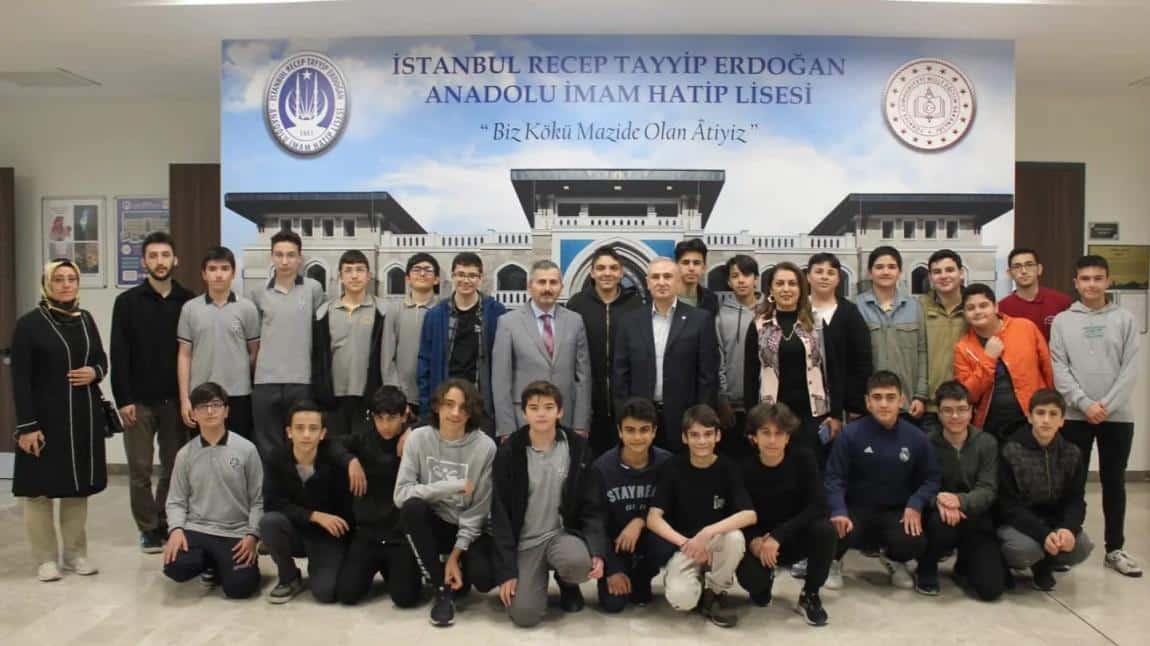 LGS TERCİHLERİ KAPSAMINDA İKİ OKULDAN ÖĞRENCİLER OKULUMUZU ZİYARET ETTİ