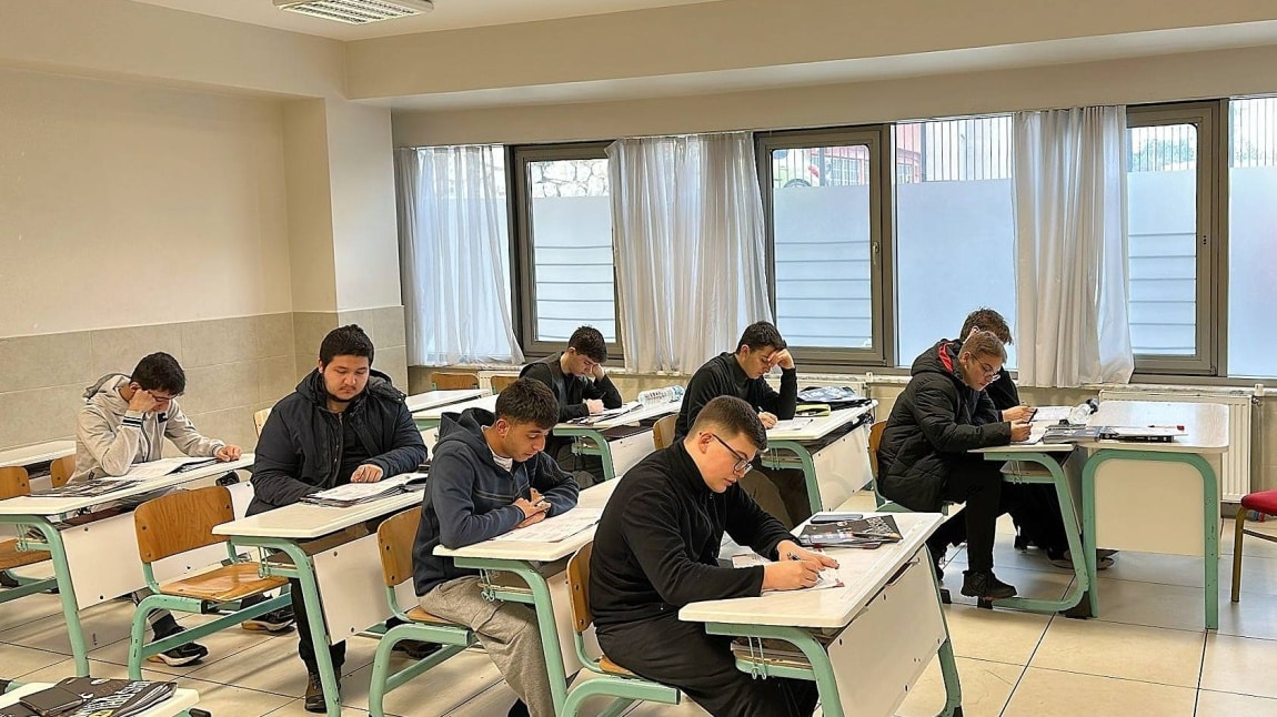 ÖĞRENCİLERİMİZ BURSA'DA VERİMLİ BİR KAMP GEÇİRDİ